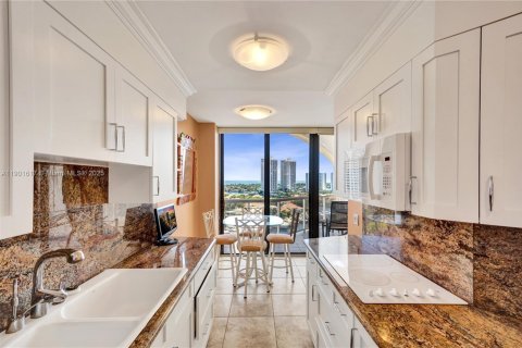 Condo in Aventura, Florida, 2 bedrooms  № 1953198 - photo 4
