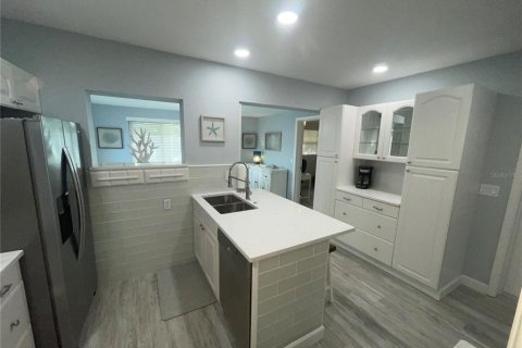 Casa en alquiler en Clearwater, Florida, 2 dormitorios, 111.48 m2 № 569323 - foto 4
