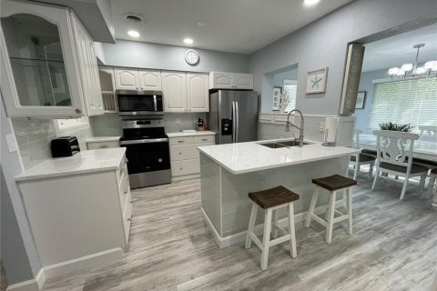 Casa en alquiler en Clearwater, Florida, 2 dormitorios, 111.48 m2 № 569323 - foto 3
