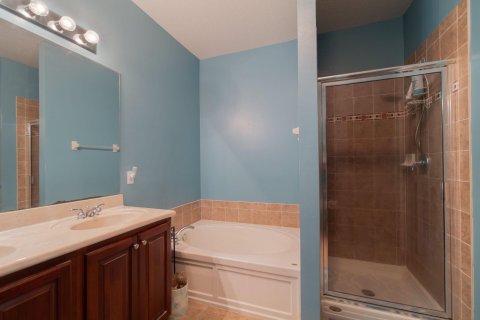 Touwnhouse à vendre à Stuart, Floride: 3 chambres, 164.99 m2 № 1221440 - photo 1
