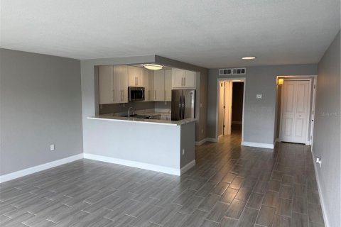Copropriété à vendre à Tampa, Floride: 1 chambre, 78.6 m2 № 1918946 - photo 13