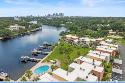 Copropriété à vendre à Tampa, Floride: 1 chambre, 78.6 m2 № 1918946 - photo 2