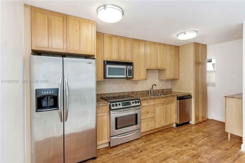 Купить кондоминиум в Майами-Бич, Флорида 1 спальня, 59.27м2, № 2009221 - фото 14