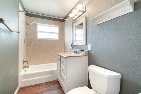 Casa en venta en Tavares, Florida, 3 dormitorios, 191.01 m2 № 1877150 - foto 23