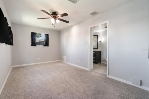 Casa en venta en Tavares, Florida, 3 dormitorios, 191.01 m2 № 1877150 - foto 16