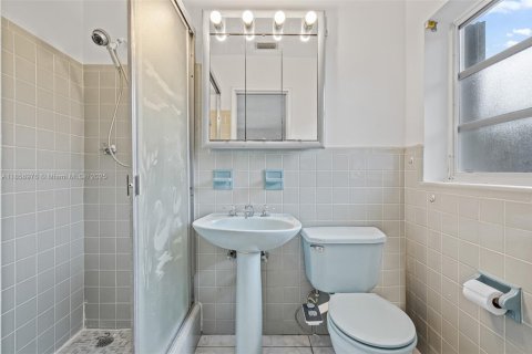 Villa ou maison à vendre à Fort Lauderdale, Floride: 3 chambres, 146.79 m2 № 1878794 - photo 14