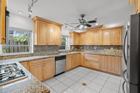 Villa ou maison à vendre à Fort Lauderdale, Floride: 3 chambres, 146.79 m2 № 1878794 - photo 12