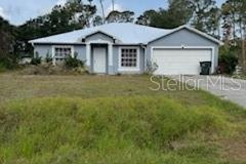 House in North Port, Florida 3 bedrooms, 150.59 sq.m. № 1680604 - photo 1