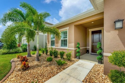 House in Parrish, Florida 3 bedrooms, 167.97 sq.m. № 1904689 - photo 4