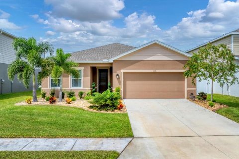 House in Parrish, Florida 3 bedrooms, 167.97 sq.m. № 1904689 - photo 1