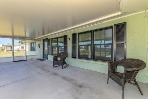 House in Englewood, Florida 3 bedrooms, 135.08 sq.m. № 1640230 - photo 6