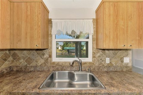 House in Englewood, Florida 3 bedrooms, 135.08 sq.m. № 1640230 - photo 30