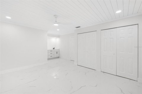 House in Port Charlotte, Florida 3 bedrooms, 144.65 sq.m. № 1831386 - photo 12