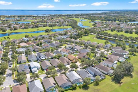Villa ou maison à vendre à Kissimmee, Floride: 4 chambres, 212.28 m2 № 2418443 - photo 24