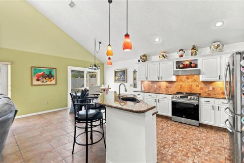 Villa ou maison à vendre à Kissimmee, Floride: 4 chambres, 212.28 m2 № 2418443 - photo 4