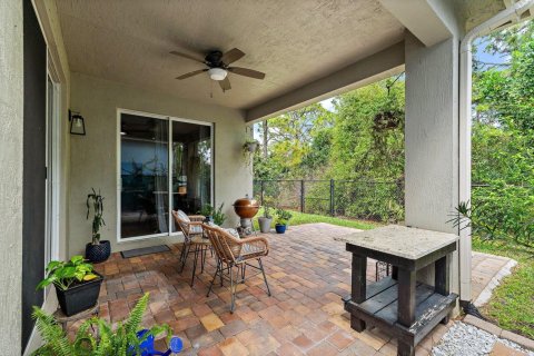 House in Palm City, Florida 3 bedrooms, 216.74 sq.m. № 2265830 - photo 28