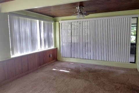 House in Bunnell, Florida 4 bedrooms, 162.76 sq.m. № 2209386 - photo 4
