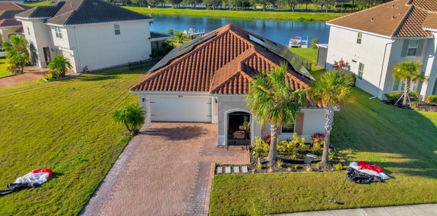 Casa en Kissimmee, Florida 4 dormitorios, 198.63 m2 № 1570341