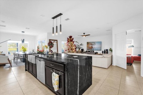 Casa en venta en Kissimmee, Florida, 4 dormitorios, 198.63 m2 № 1570341 - foto 13