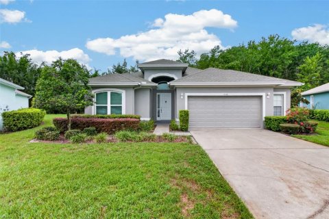 House in New Port Richey, Florida 3 bedrooms, 181.35 sq.m. № 2280053