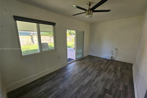 Villa ou maison à vendre à Sunrise, Floride: 2 chambres, 97.83 m2 № 1956976 - photo 10