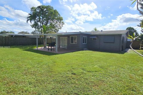 Villa ou maison à vendre à Sunrise, Floride: 2 chambres, 97.83 m2 № 1956976 - photo 30