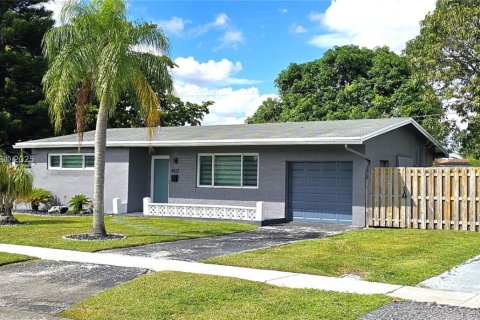 Villa ou maison à vendre à Sunrise, Floride: 2 chambres, 97.83 m2 № 1956976 - photo 2