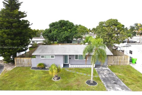 Villa ou maison à vendre à Sunrise, Floride: 2 chambres, 97.83 m2 № 1956976 - photo 21