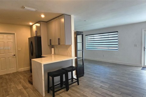 Villa ou maison à vendre à Sunrise, Floride: 2 chambres, 97.83 m2 № 1956976 - photo 6