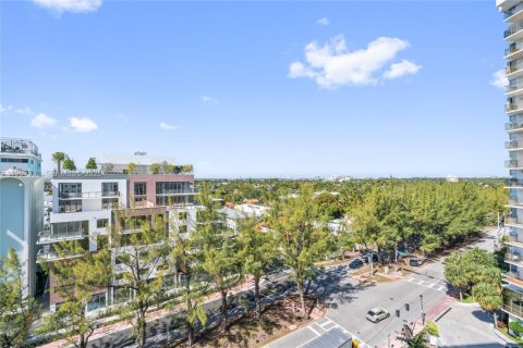 Condo in Miami Beach, Florida, 1 bedroom  № 2025856 - photo 14