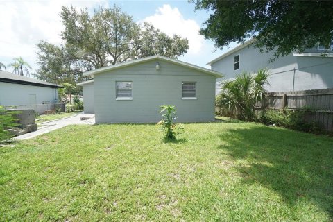 Casa en alquiler en Tampa, Florida, 2 dormitorios, 93.65 m2 № 1873758 - foto 13