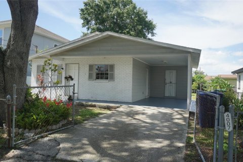 Casa en alquiler en Tampa, Florida, 2 dormitorios, 93.65 m2 № 1873758 - foto 1