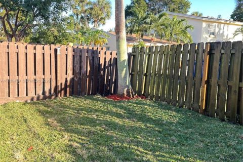 Condo in Fort Lauderdale, Florida, 2 bedrooms  № 1997415 - photo 30