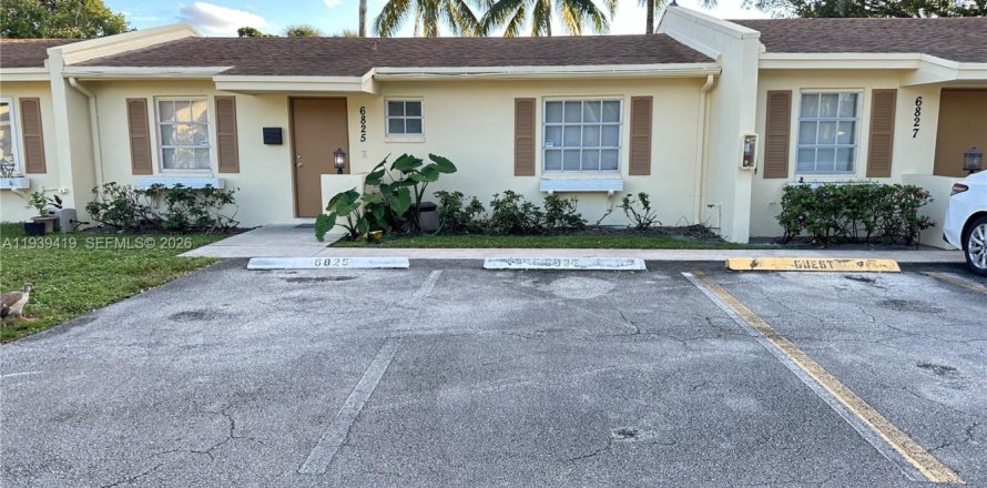 Condo in Fort Lauderdale, Florida, 2 bedrooms  № 1997415