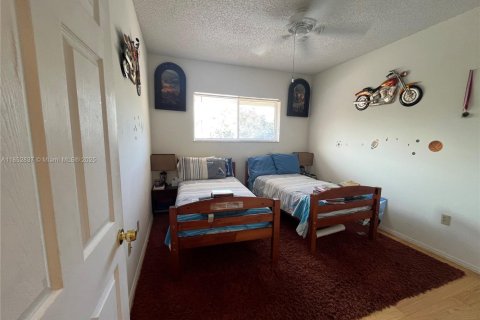 Townhouse in Weston, Florida 3 bedrooms, 127 sq.m. № 1877549 - photo 26