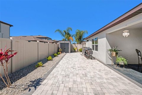 House in Wesley Chapel, Florida 4 bedrooms, 146.79 sq.m. № 1590609 - photo 28