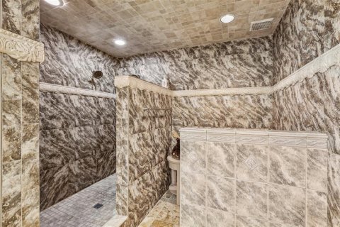 Townhouse in Saint Pete Beach, Florida 3 bedrooms, 226.22 sq.m. № 1835279 - photo 16