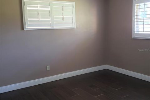 House in Seminole, Florida 2 bedrooms, 110.55 sq.m. № 1720283 - photo 9