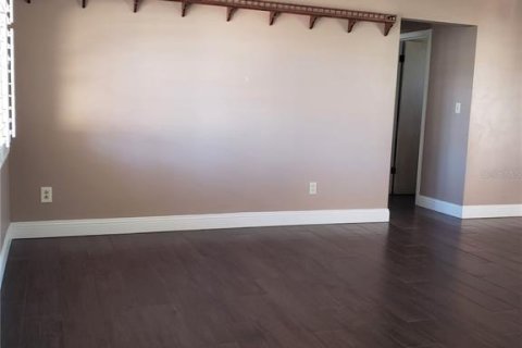 House in Seminole, Florida 2 bedrooms, 110.55 sq.m. № 1720283 - photo 26