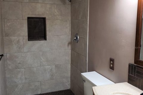 House in Seminole, Florida 2 bedrooms, 110.55 sq.m. № 1720283 - photo 4