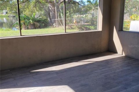 House in Seminole, Florida 2 bedrooms, 110.55 sq.m. № 1720283 - photo 10