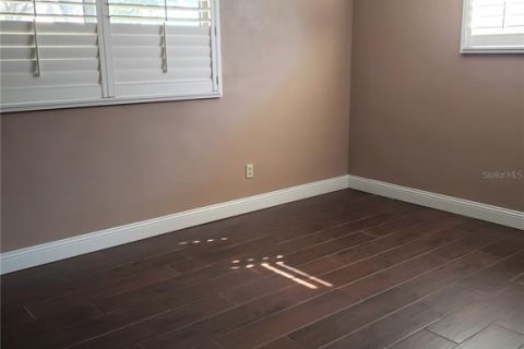 House in Seminole, Florida 2 bedrooms, 110.55 sq.m. № 1720283 - photo 8