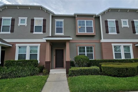 Townhouse in Windermere, Florida 3 bedrooms, 127.46 sq.m. № 1884695 - photo 1