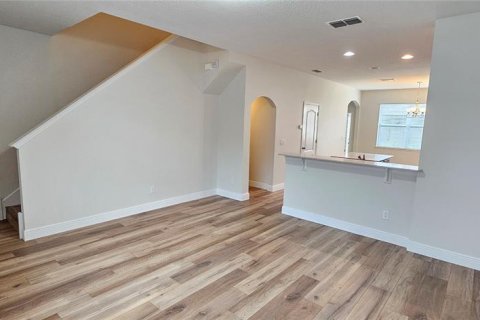 Townhouse in Windermere, Florida 3 bedrooms, 127.46 sq.m. № 1884695 - photo 3