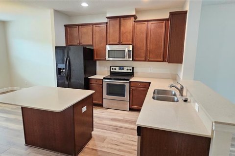 Townhouse in Windermere, Florida 3 bedrooms, 127.46 sq.m. № 1884695 - photo 4