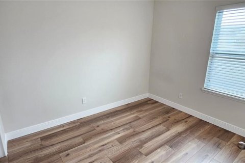 Townhouse in Windermere, Florida 3 bedrooms, 127.46 sq.m. № 1884695 - photo 13