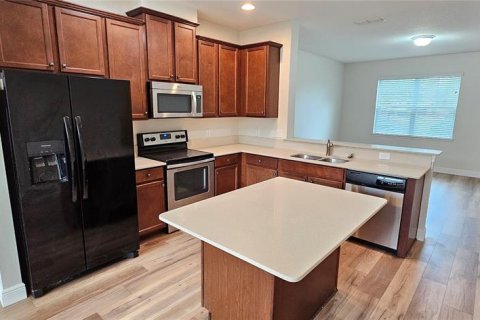 Townhouse in Windermere, Florida 3 bedrooms, 127.46 sq.m. № 1884695 - photo 5