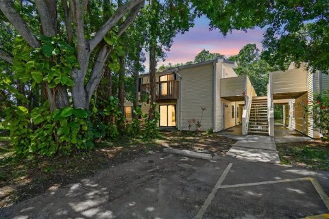 Condo à Oldsmar, Floride, 2 chambres  № 2118820