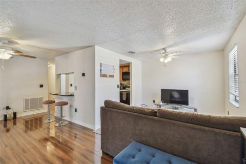Copropriété à vendre à Oldsmar, Floride: 2 chambres, 85.01 m2 № 2118820 - photo 9
