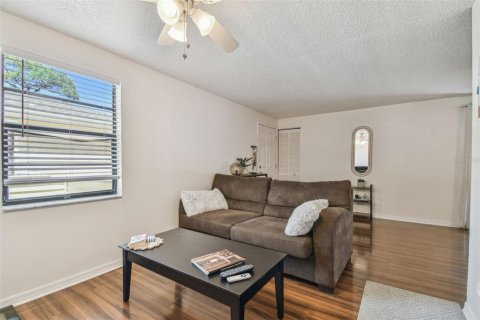 Copropriété à vendre à Oldsmar, Floride: 2 chambres, 85.01 m2 № 2118820 - photo 7